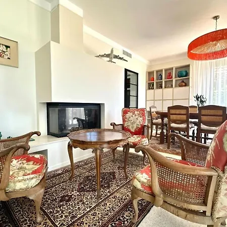 Family House With Pool And Sea View Сasa de vacaciones *