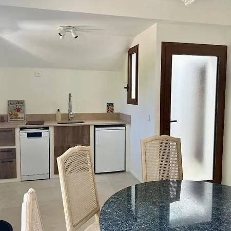 Family House With Pool And Sea View Mandelieu