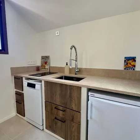 Сasa de vacaciones Family House With Pool And Sea View Mandelieu