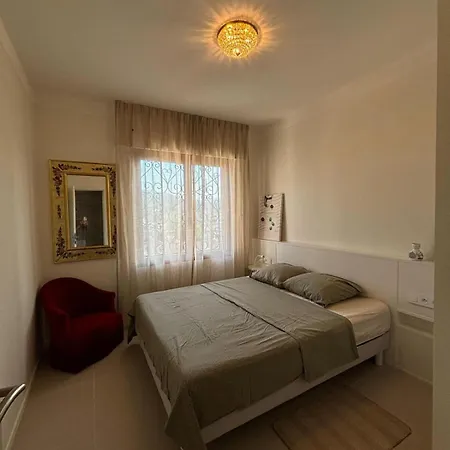 Сasa de vacaciones Family House With Pool And Sea View Mandelieu