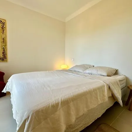 Сasa de vacaciones Family House With Pool And Sea View *