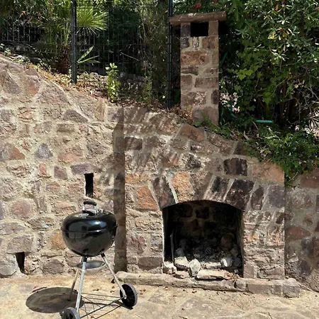 Сasa de vacaciones Family House With Pool And Sea View *